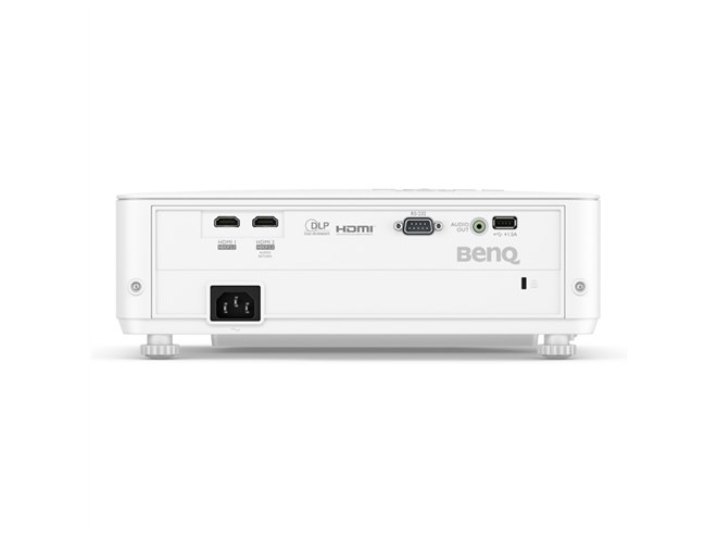 BenQ、4K UHD解像度のDLPゲーミングプロジェクター「TK700STi