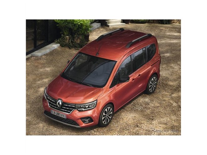 ドゥエアドゥム）RENAULT カングー2 新車外しUSB機能 Renault Japon