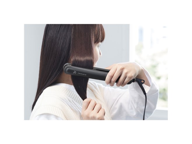 オルゴ、モイスティックプレート搭載のストレートアイロン「VAS