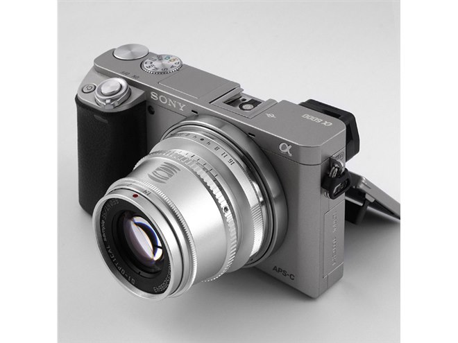 11,000円、単焦点レンズ「TTArtisan 35mm f/1.4 C」に新色