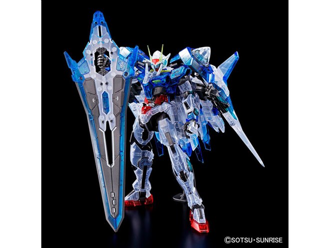 バンダイ、クリアカラーの限定ガンプラ「MG 1/100 ダブルオーザンライザー」 - 価格.com