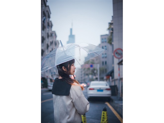TTArtisan、単焦点レンズ「35mm f/1.4 C」新色シルバーを4/30発売に