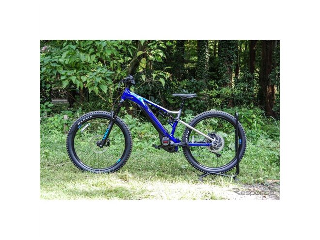電アシ自転車でも走りはバイク並み!? 最新スポーツeバイク 2台を