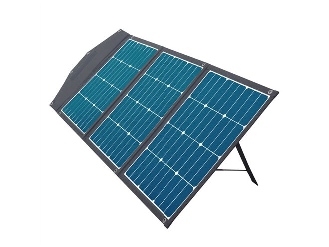 オウルテック、最大出力120Wの折りたたみ式ソーラーパネル充電器を