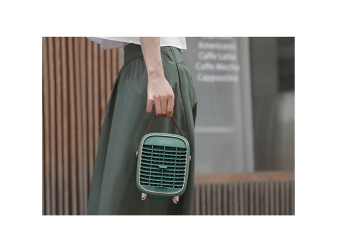 MEDIK、240mlの水タンクを備えたUSB充電式ポータブル冷風機「MCH-A022