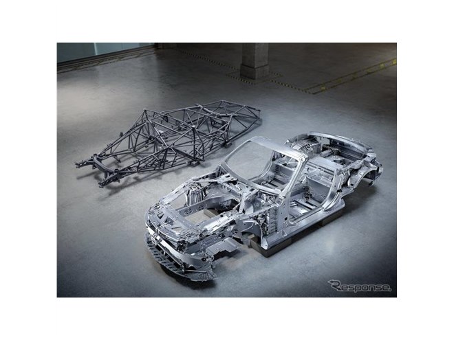 メルセデスAMG SL 開発中、ホワイトボディの写真…単体重量は約270kg