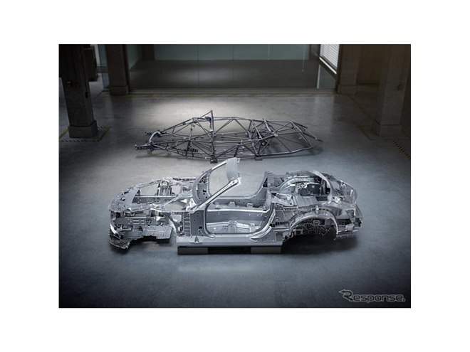 メルセデスAMG SL 開発中、ホワイトボディの写真…単体重量は約