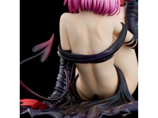 大胆なダークネス衣装で「To LOVEる－とらぶる－ダークネス」モモが再