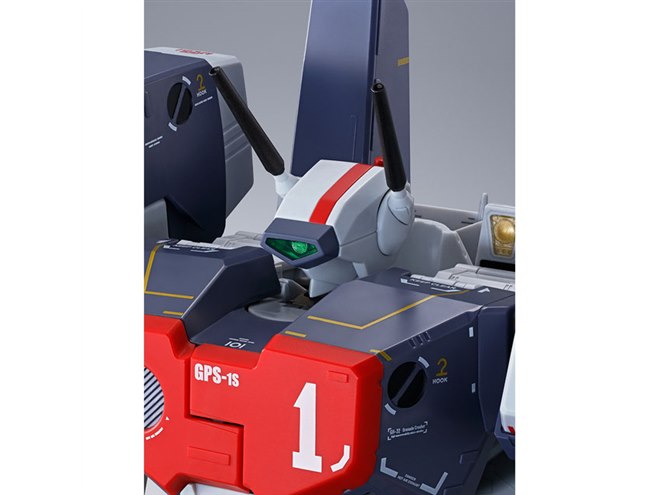 33,000円、迫力のボリュームで「VF-1J アーマードバルキリー