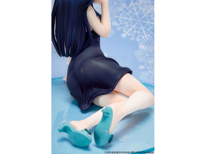 魔法科高校の劣等生」“胸元の開いた大胆なドレス姿”で司波深雪が