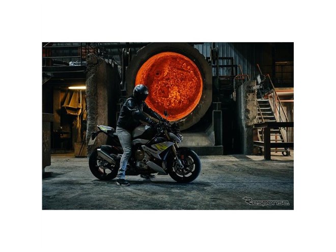 BMW S1000R フルモデルチェンジ、スーパースポーツ S1000RR の