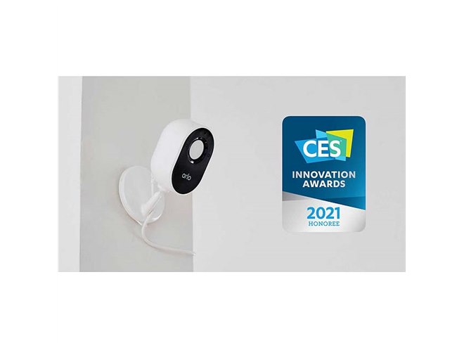 Arlo Essential�����p�J����