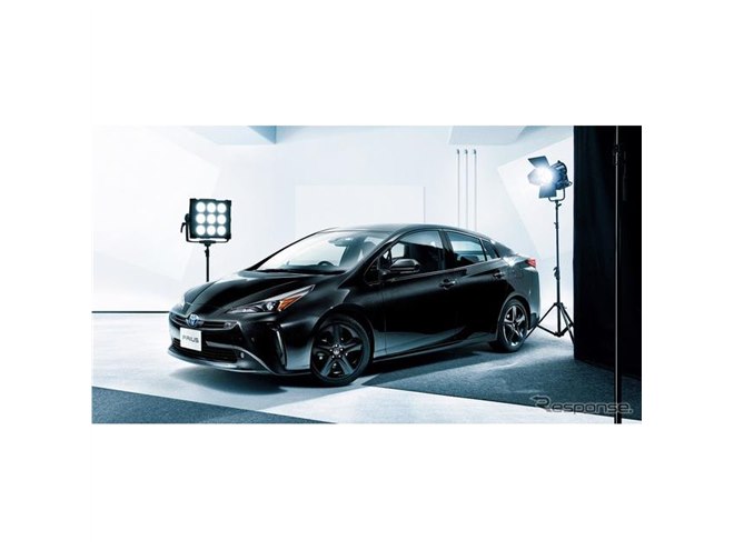 トヨタ プリウス、ブラックカラーの特別仕様車発売…一部改良で