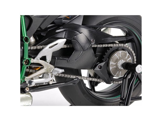 【新品】カワサキ Ninja H2 CARBON 1/12 タミヤ 完成品 タミヤ 1/12 マスターワークコレクション カワサキ Ninja H2