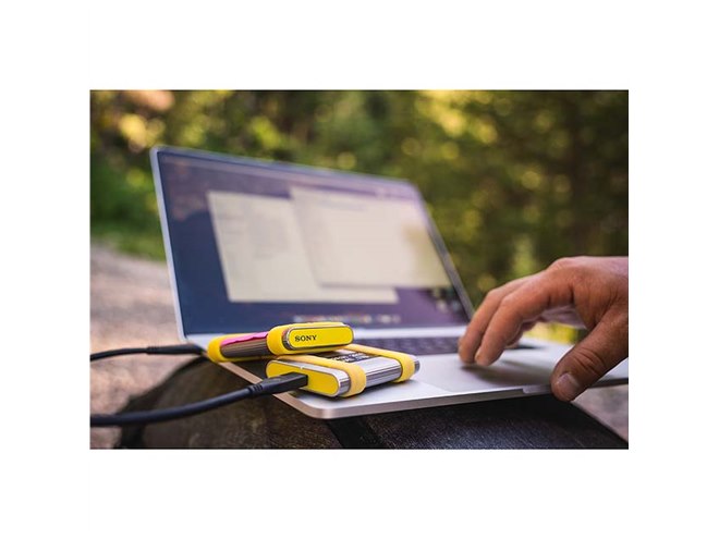 ソニー、防水などに対応したタフ仕様のポータブルSSD「SL-M」 - 価格.com