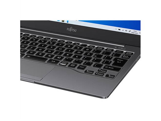 富士通、988gでCore i7/16GBメモリーを搭載した13.3型ノートPC