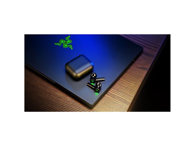 Razer、ライトアップする完全ワイヤレスイヤホン「Hammerhead True
