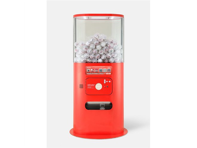 懐かしのファミコンがカプセルトイに!? 任天堂「コントローラー