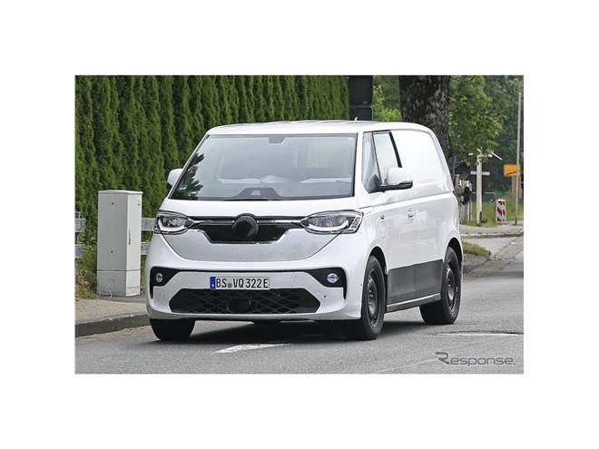 蘇る「ワーゲンバス」、VW ID.BUZZ 最新プロトタイプの内装を激写