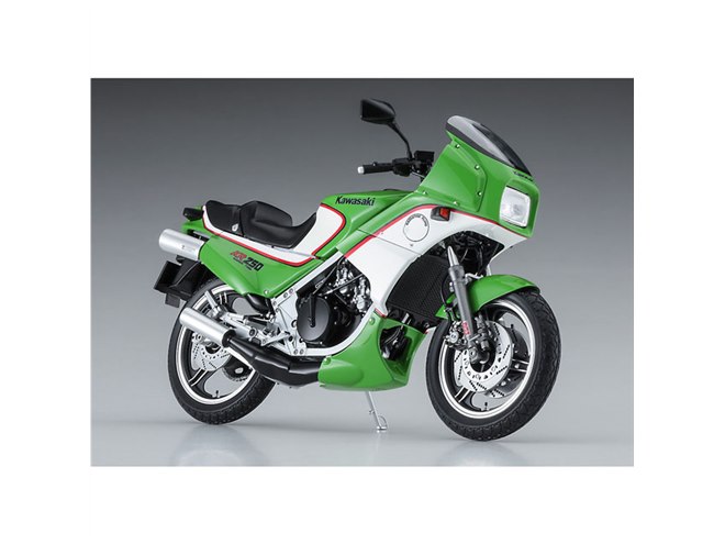 カワサキＫＲ250サイレンサ-新品と，中古1台分新品は部品番号140251923 カワサキKR250サイレンサ-新品と，中古1台分新品は部品番号