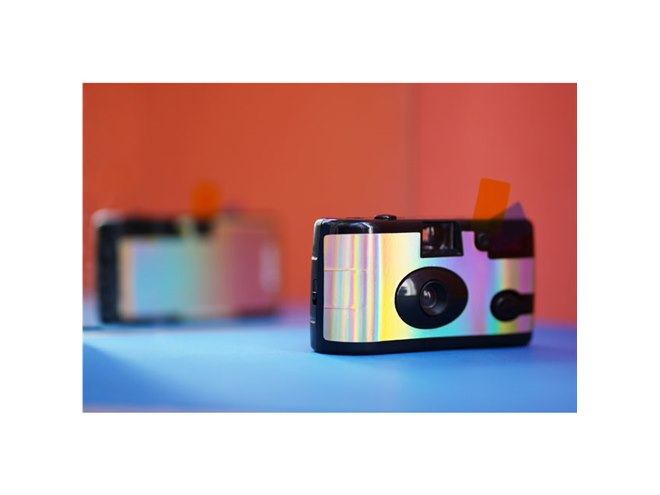 ロモ、3色のカラーフィルターが付属したレンズ付フィルムを3,580