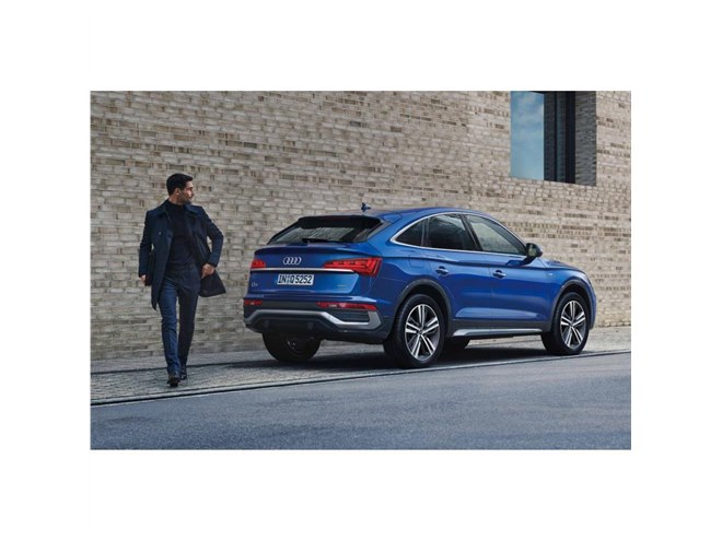 セール品!AUDI アウディ Q5(8R) 純正 オプション ルーフ セール品!AUDI アウディ Q5(8R) 純正 オプション ルーフ