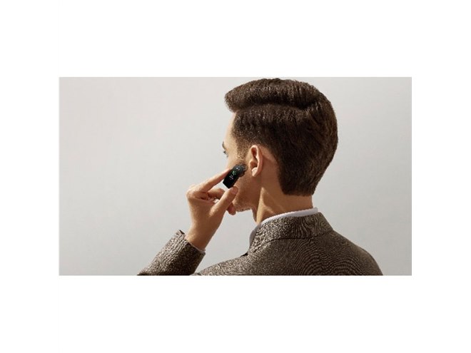 ビックカメラ限定、ヘッドセットにもなる「HUAWEI TalkBand B6 ビックカメラ限定、ヘッドセットにもなる「HUAWEI TalkBand B6
