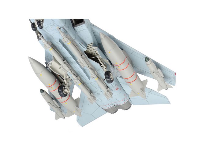 Amazon | タミヤ 1/32 スケール特別企画 イタレリシリーズ イギリス軍 トーネード GR.4 (パイロット人形付) プラモデル 25425  25425-000 | プラモデル 通販