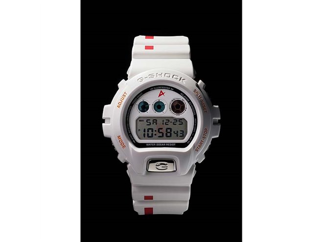 ガンダムファンクラブ限定の「G-SHOCK アムロ・レイモデル」 - 価格.com