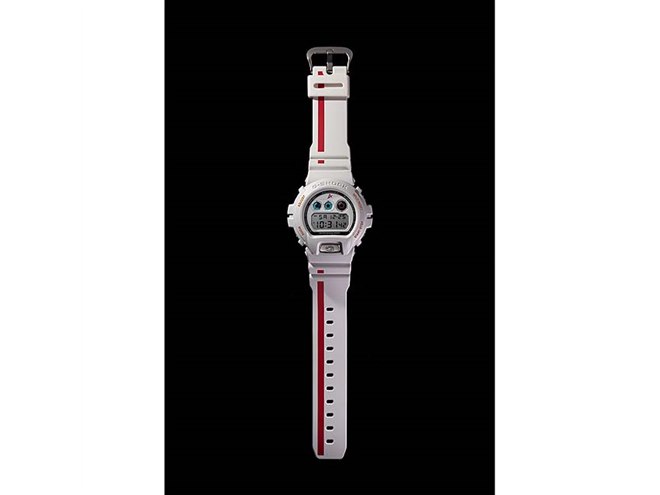 ガンダムファンクラブ限定の「G-SHOCK アムロ・レイモデル」 - 価格.com