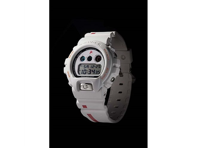 ガンダムファンクラブ限定の「G-SHOCK アムロ・レイモデル」 - 価格.com