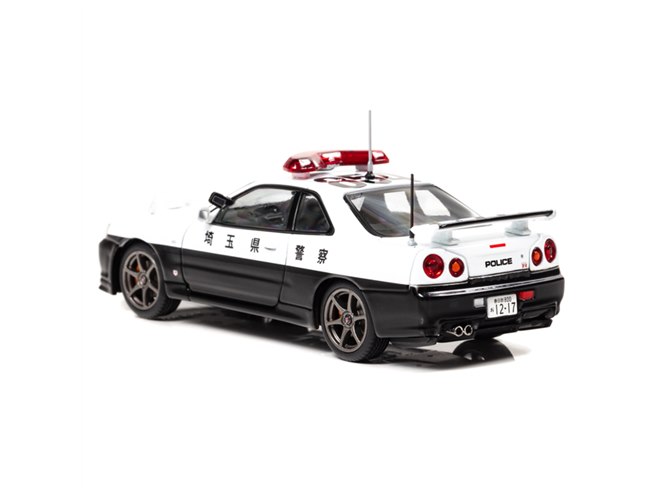 ヒコセブン、埼玉県警察仕様の「1/43 スカイラインGT-R BNR34」2種を