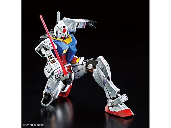 RX-78-2ガンダムVer.3 MGチタニウムフィニッシュ完成品ジャンク MG RX-78-2 ガンダムVer.3.0」チタニウムフィニッシュの限定ガンプラが