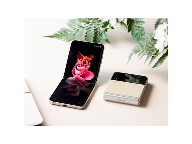 Galaxy - Galaxy Z Flip3 5G 折りたたみスマホ Galaxy Z Flip3 5G発表、折りたたみスマホでは破格の999ドル（約