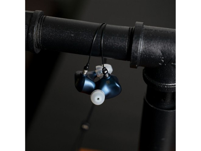 Etymotic、ブランド初3基のBA型ドライバーを搭載したイヤホン「EVO