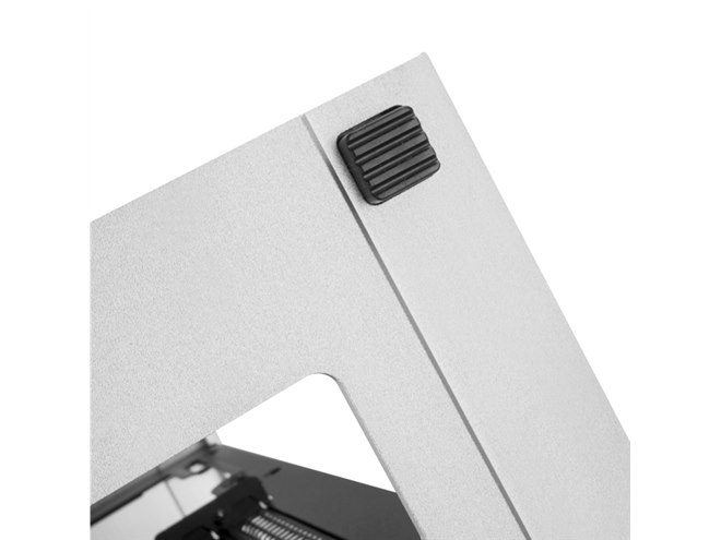 SilverStone、4面アルミ製シェルを採用したフルタワーケース「ALTA F1