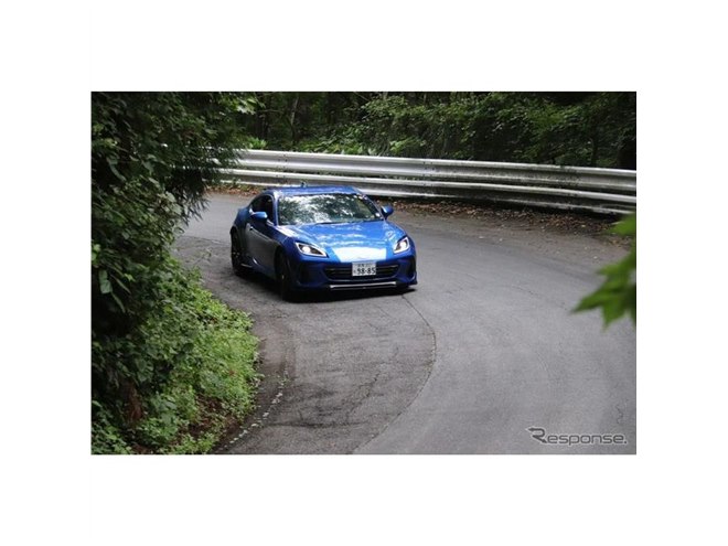 スバル BRZ 新型試乗、新井大輝選手が群サイでインプレッション…自身も