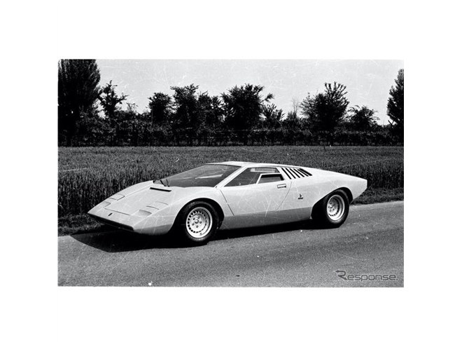 ランボルギーニ カウンタック 新型、限定112台の数字の意味 - 価格.com