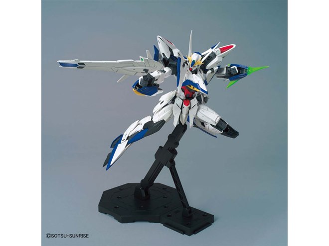 バンダイ、“変形機構”対応のガンプラ「MG 1/100 エクリプス