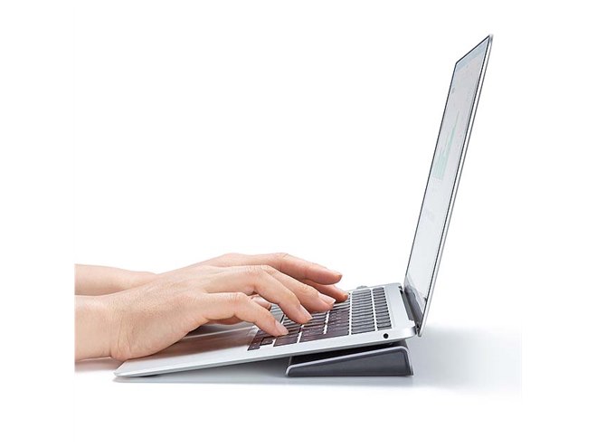 サンワ、USB Type-C接続のスタンド式ドッキングステーション