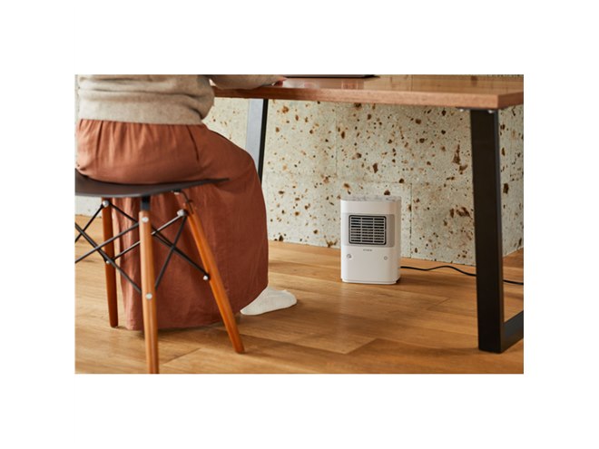 シロカ、温度調節＆人感センサー付きの足元ヒーター「まめポカ」9/18