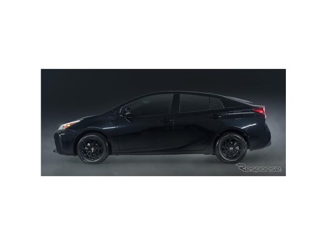 トヨタ プリウス に2022年型、全身ブラックの「ナイトシェード