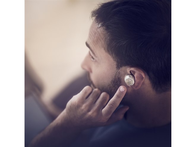 B&O、ANC搭載の完全ワイヤレスイヤホン「Beoplay EQ」に新色