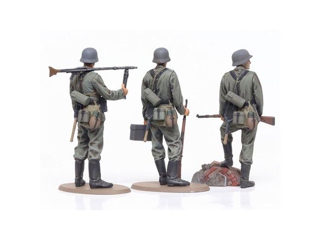 ドイツ軍 タミヤ 完成品 まとめ 戦場を行くドイツ軍兵士を再現。プラモデル「1/48 WWII ドイツ