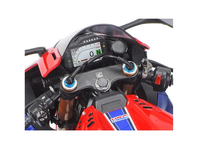 タミヤ、ホンダ「CBR1000RR-R FIREBLADE SP」1/12模型の発売日を決定 - 価格.com