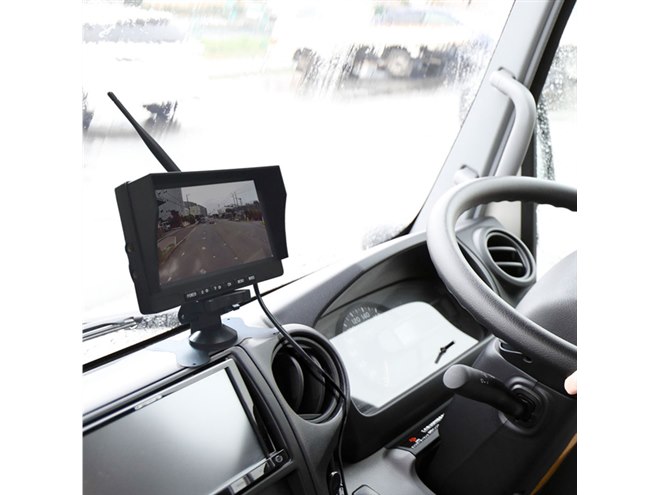 バックモニターがドラレコに、使用距離100mの12/24V対応ワイヤレス車載
