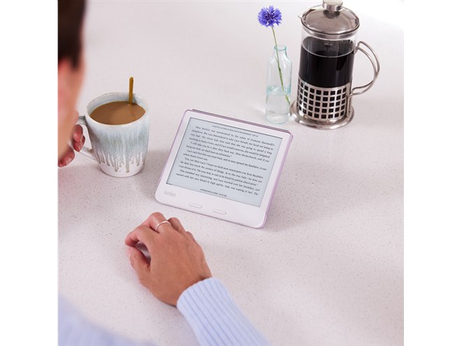 楽天Kobo、別売り充電カバーに対応した8型電子書籍リーダー「Kobo Sage