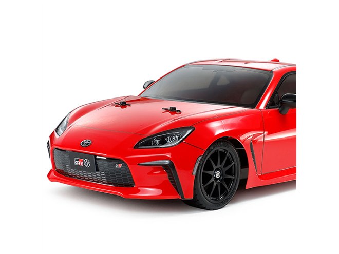 タミヤ、マイカレッド塗装を施した「1/10RC トヨタ GR 86（TT-02