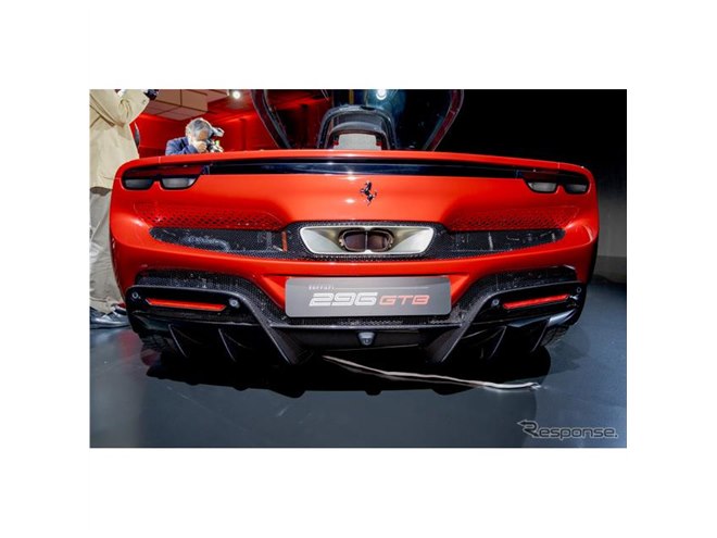 V6エンジン+電気モーターを搭載、フェラーリの新世代マシン『296GTB