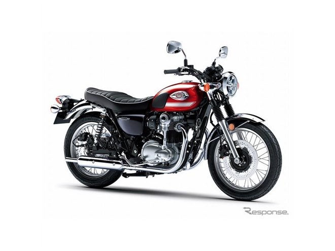 Kawasaki W800 ブラックタンク ゴールドストライプ 画像 No.1/4] カワサキ「W800」に2025年のニューカラー！ ゴールド